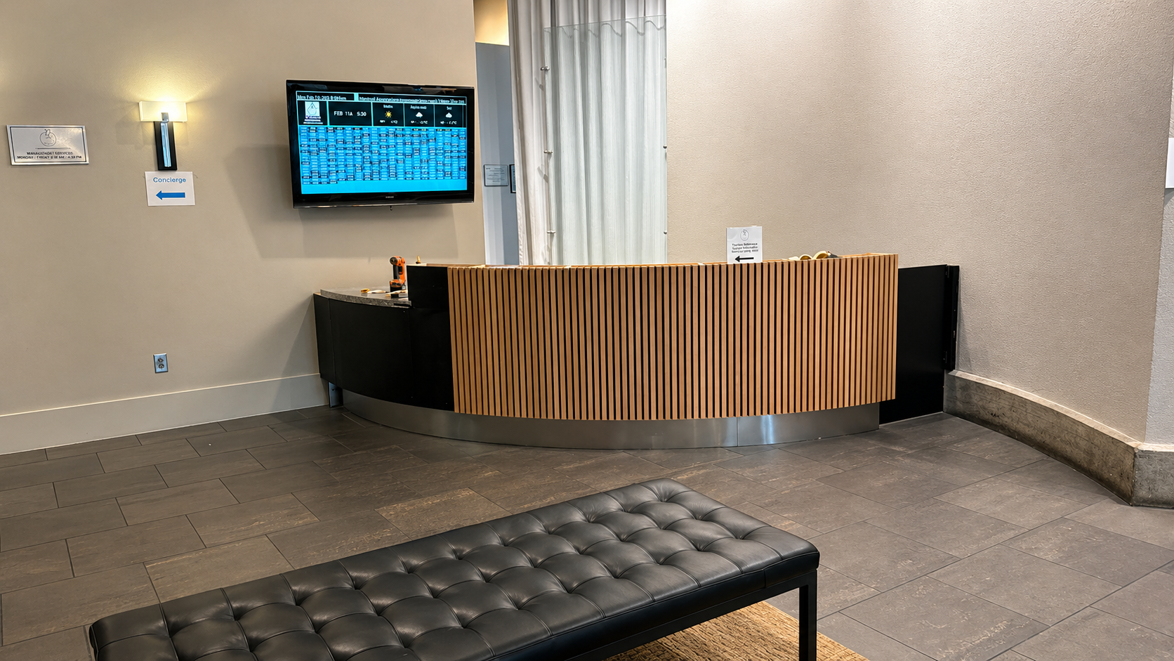 Custom waiting room
